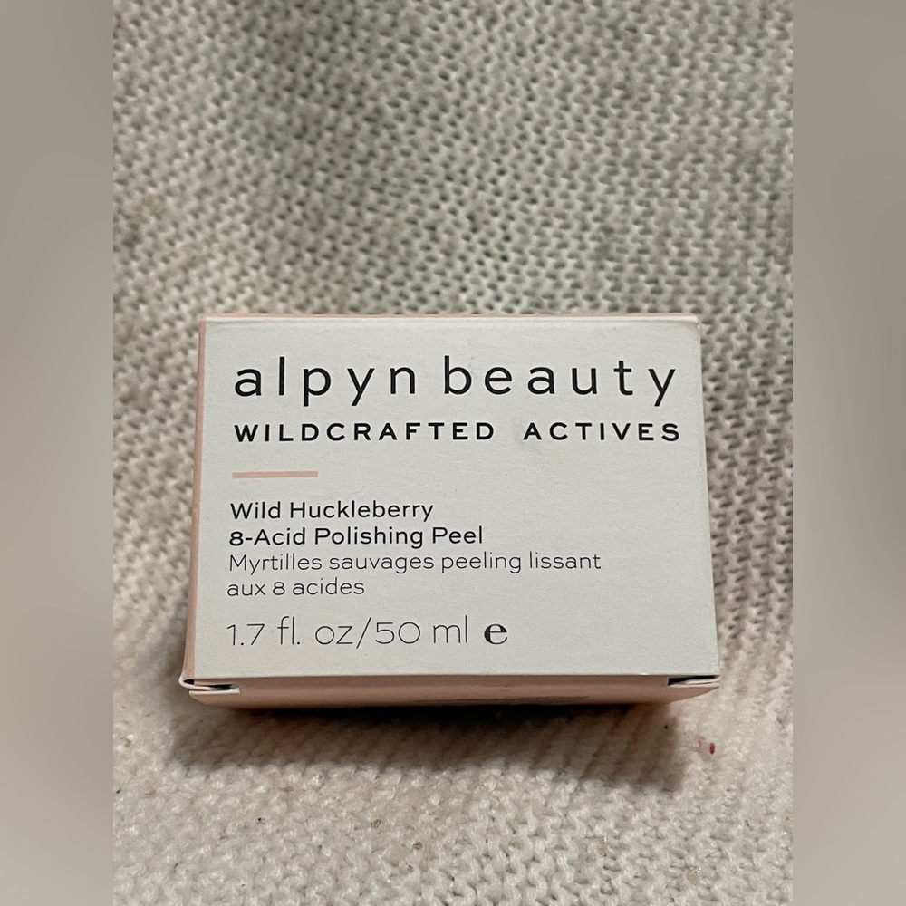 Alpyn Beauty Wild Huckleberry 8-Acid Polishing Peel Double Exfoliating Mask